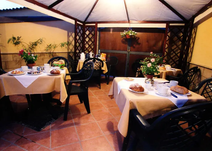 Rosa Bed & Breakfast 3*