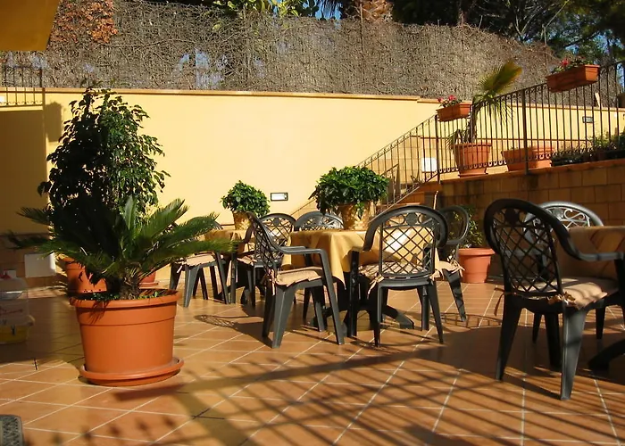 Rosa Bed & Breakfast 3*